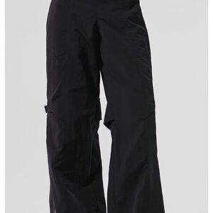 Alo Yoga High-Waist Voyager Trouser